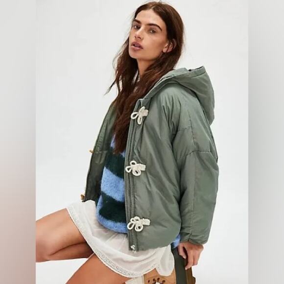 We The Free Jackets & Blazers - We The Free XS - XL Duffle Puffer Green Hooded Jacket